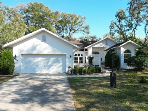 A home in DUNNELLON