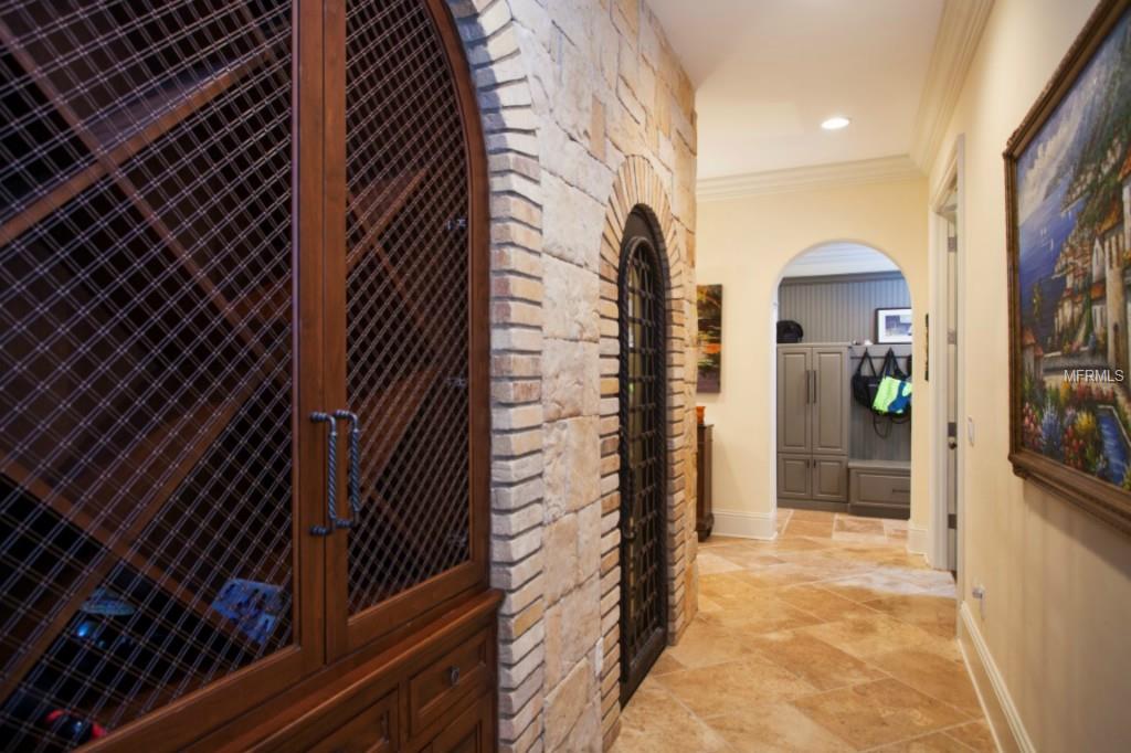 DAVIS ISLANDS REP - Residential