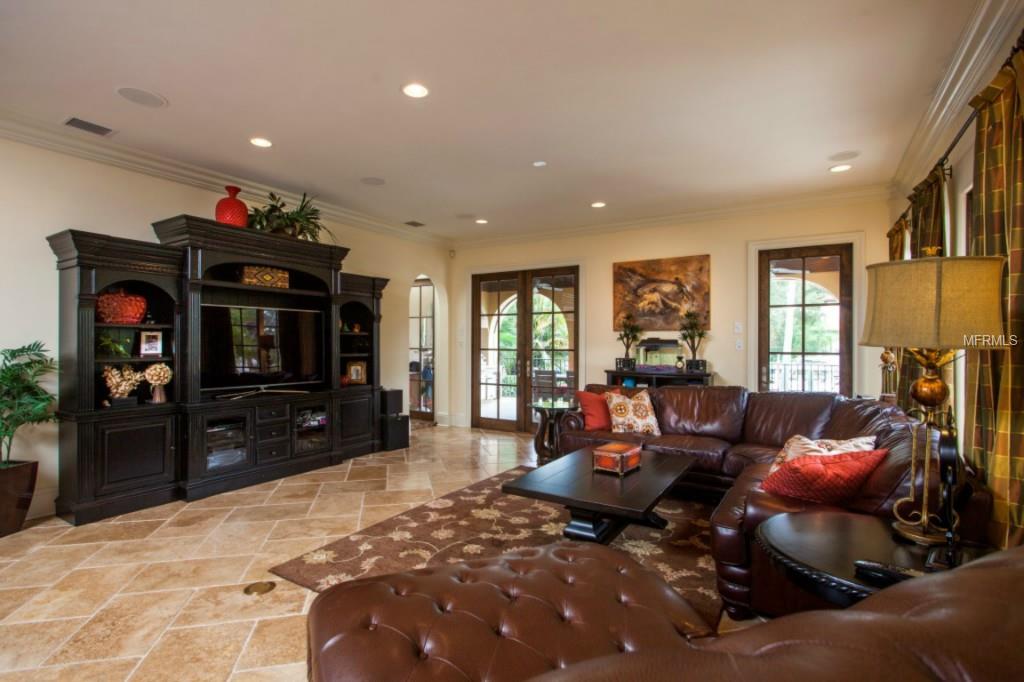 DAVIS ISLANDS REP - Residential