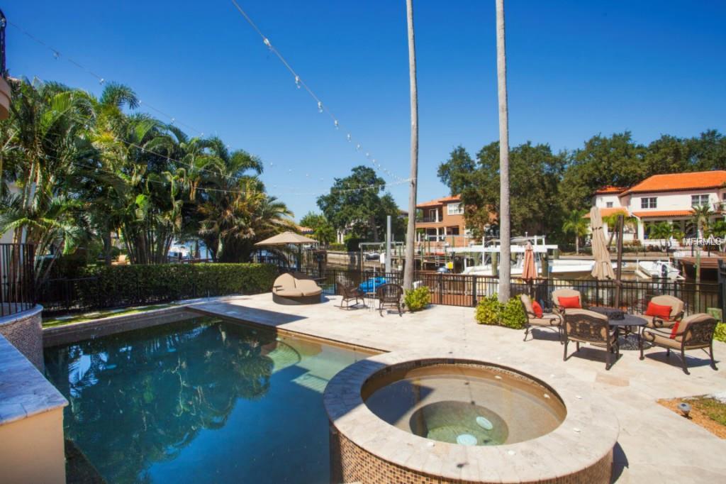 DAVIS ISLANDS REP - Residential