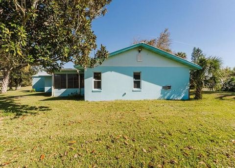 A home in SEBRING