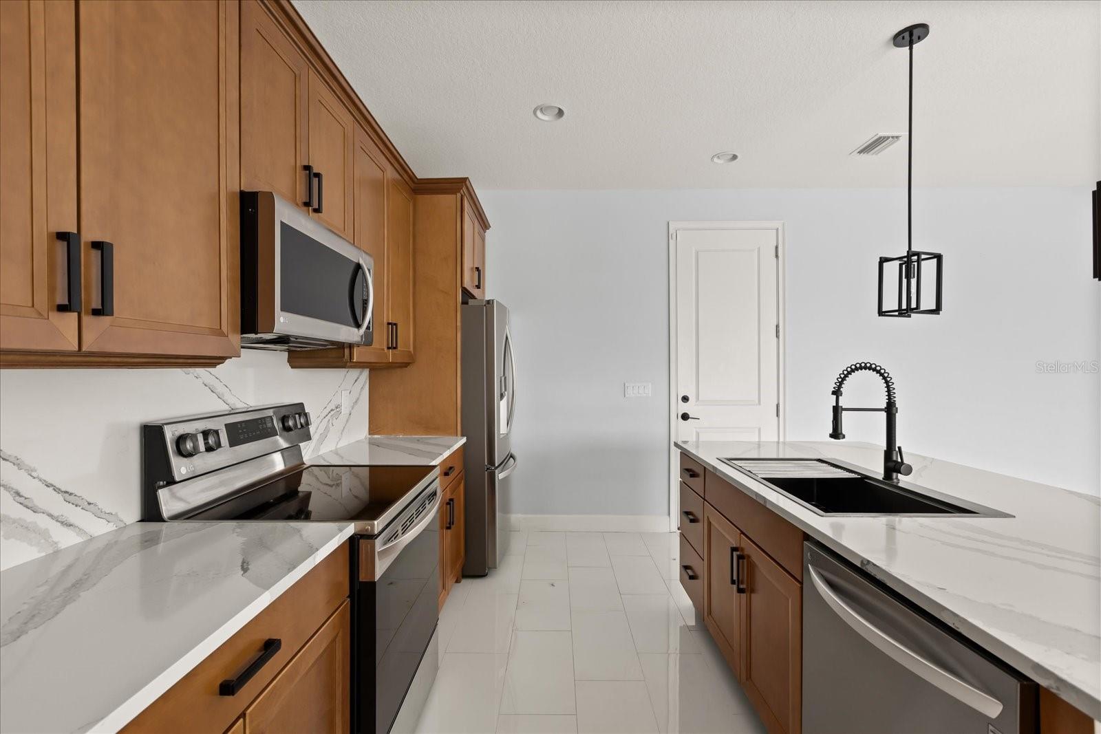 WATERS EDGE PH XII - Residential