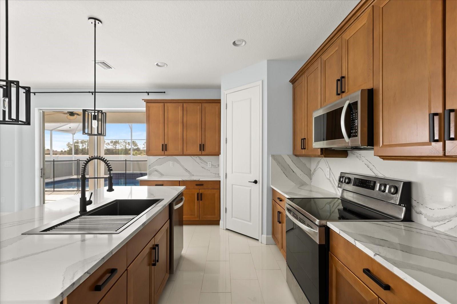 WATERS EDGE PH XII - Residential