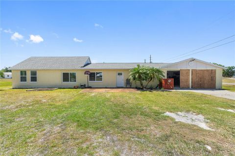Photo of 904 Terrier Drive, Zolfo Springs, FL 33890 (MLS # P4934500) Photo of 904 Terrier Drive, Zolfo Springs, FL 33890 (MLS # P4934500)