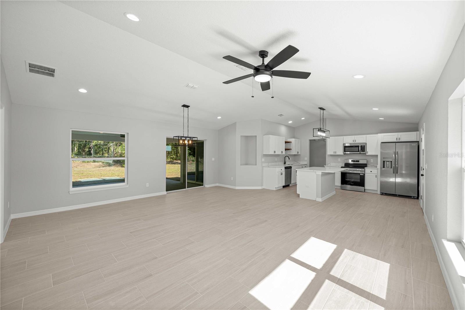 RAINBOW ACRES - Residential