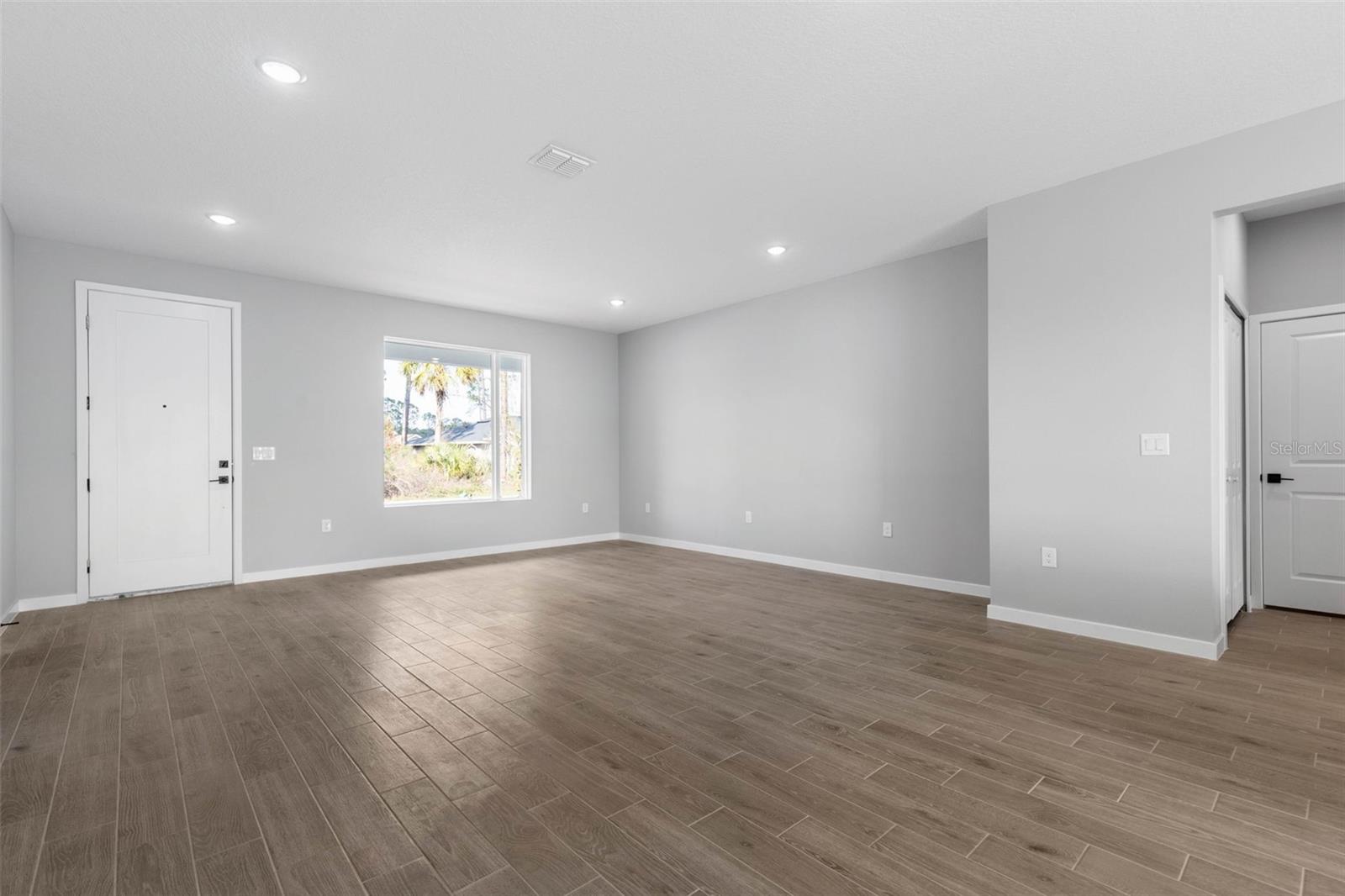 PALM COAST WYNNFIELD SEC 20 - Residential Lease
