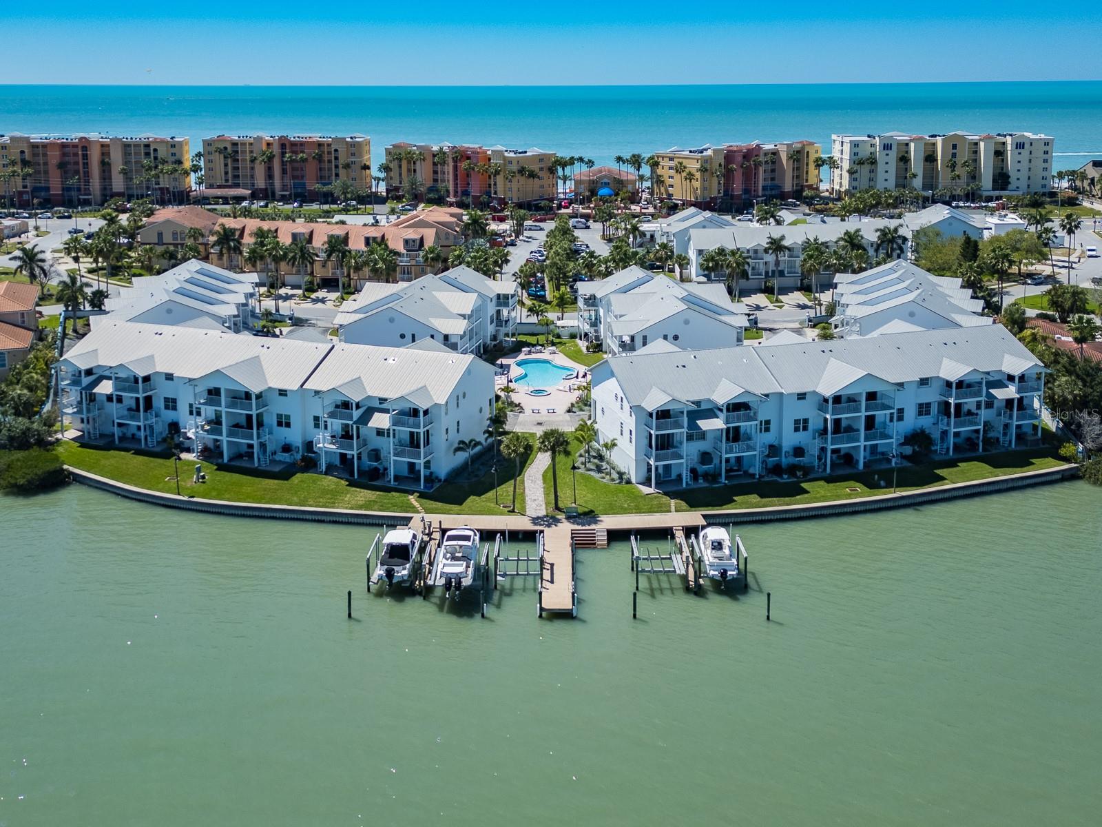 TIDES VILLAGE - YACHT - Residential