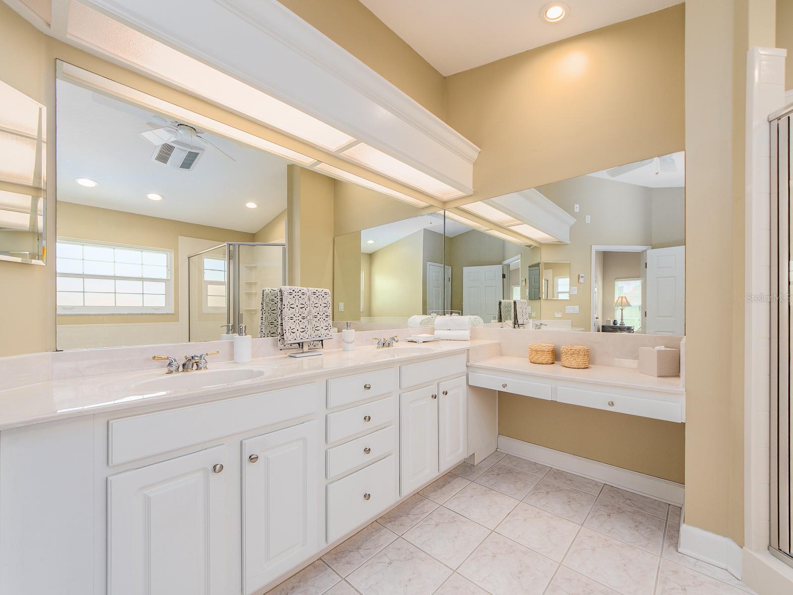 TIDES VILLAGE - YACHT - Residential