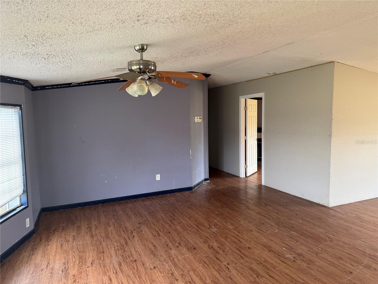 PARADISE COUNTRY ESTATES - Residential