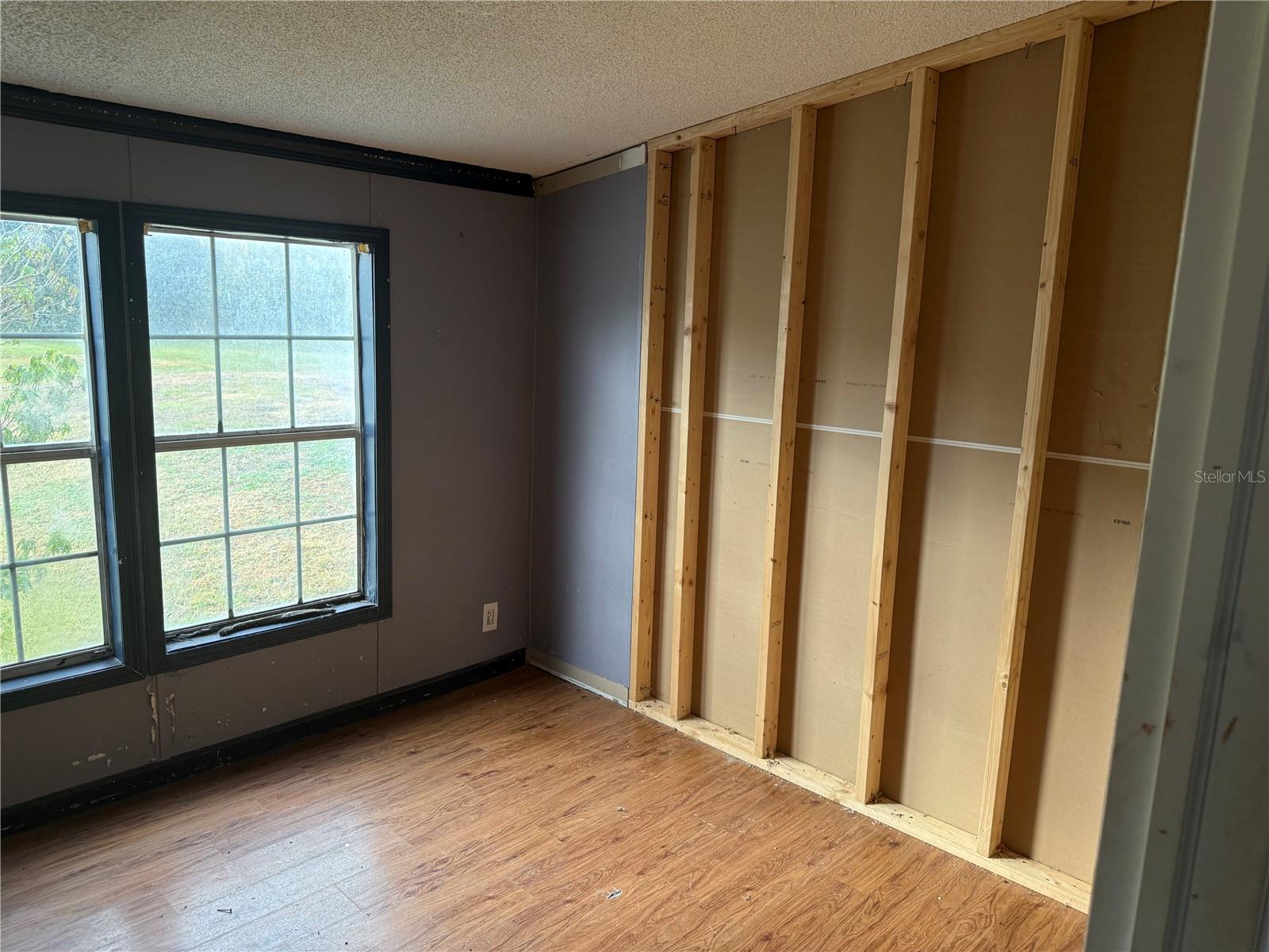 PARADISE COUNTRY ESTATES - Residential