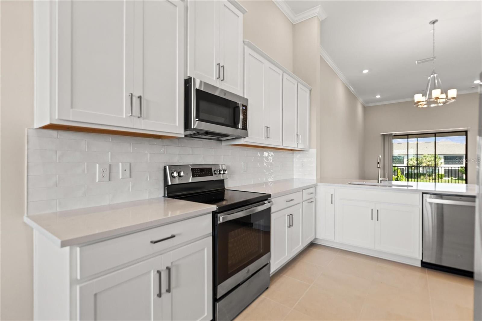 23343 COLLINA WAY 204