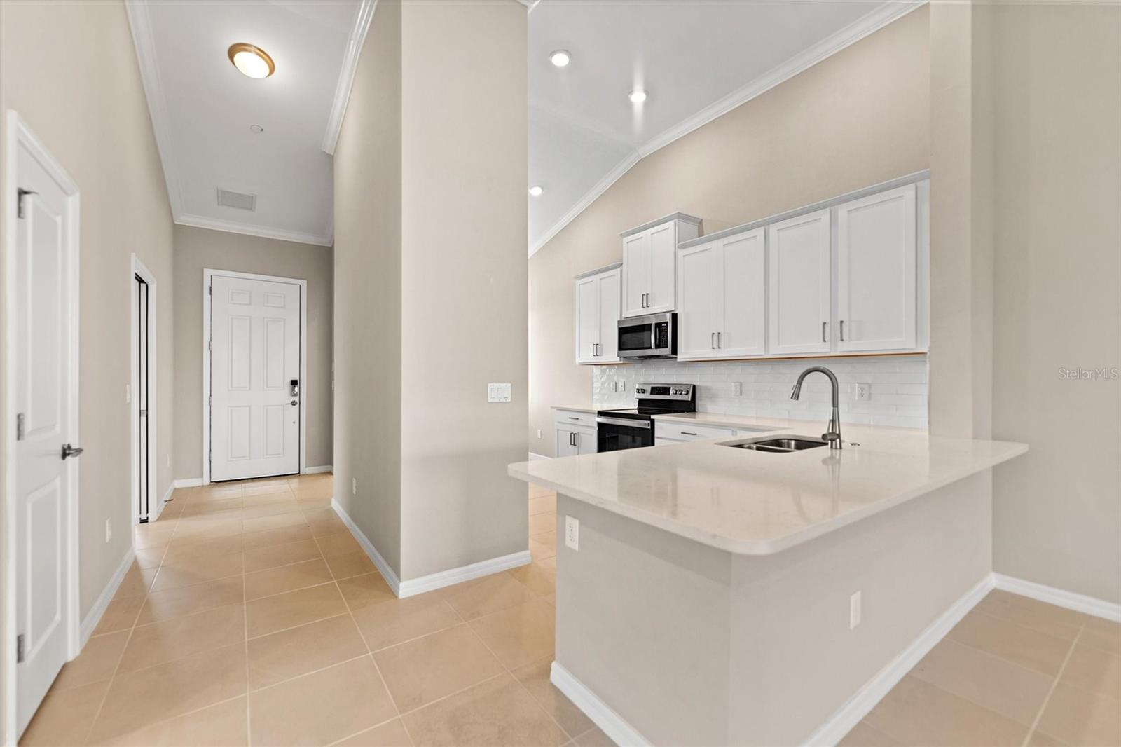 23343 COLLINA WAY 204