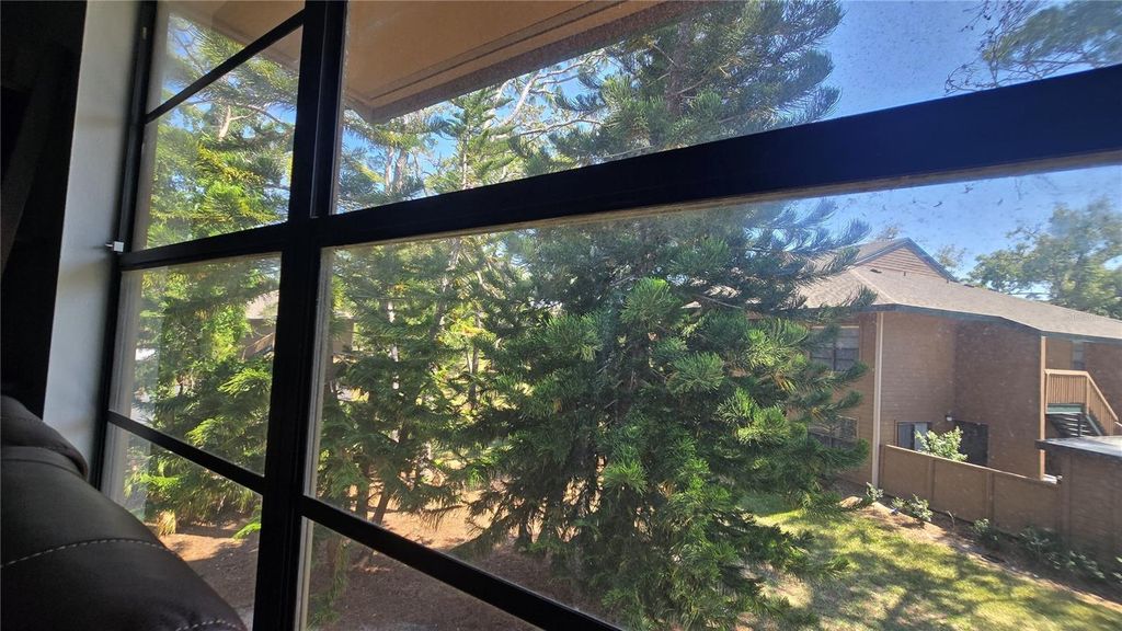 Photo of 406 Lennox Road W, Palm Harbor, FL 34683 (MLS # TB8501228)