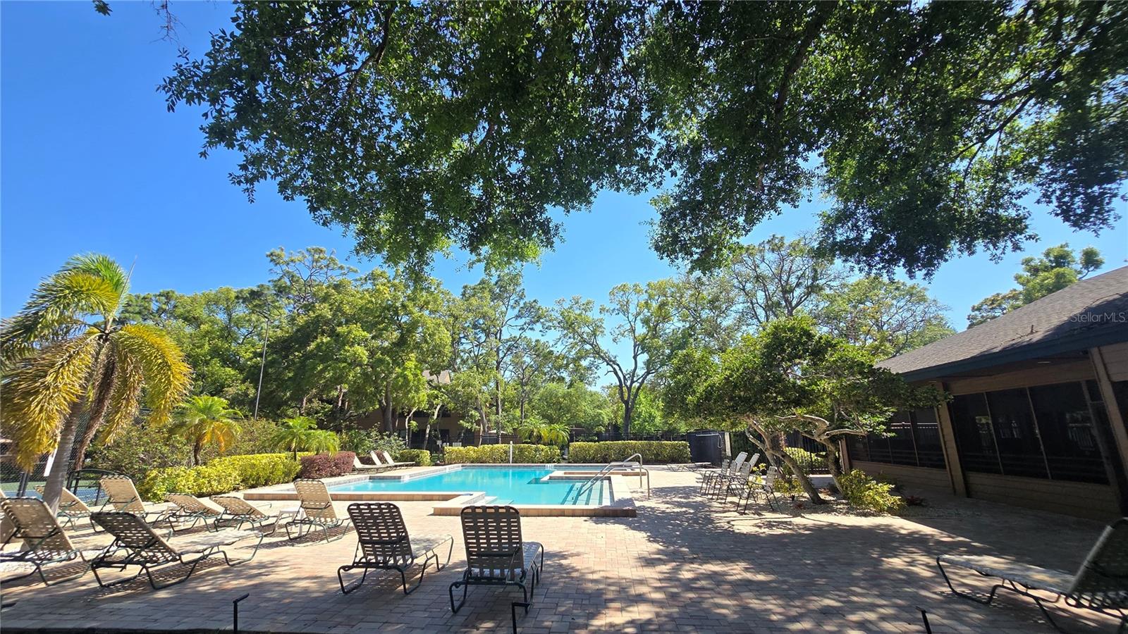 GLENEAGLES I CONDO - Residential