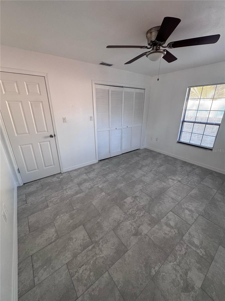 COUNTRY CLUB VIEW SUB - Residential