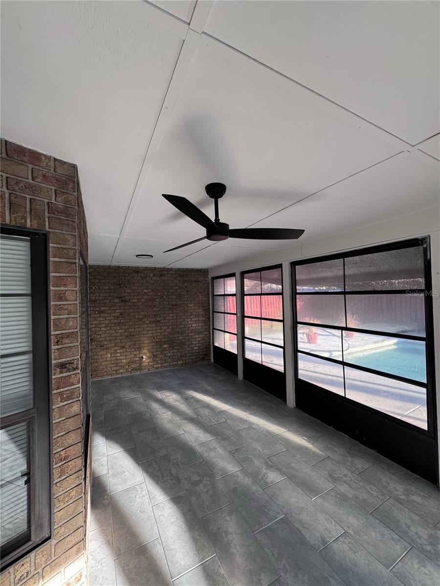 COUNTRY CLUB VIEW SUB - Residential