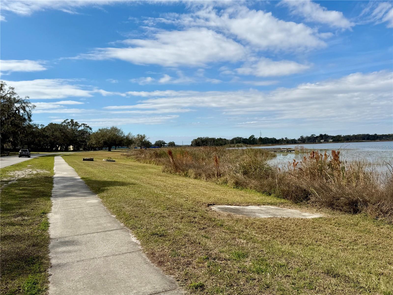 COUNTRY CLUB VIEW SUB - Residential