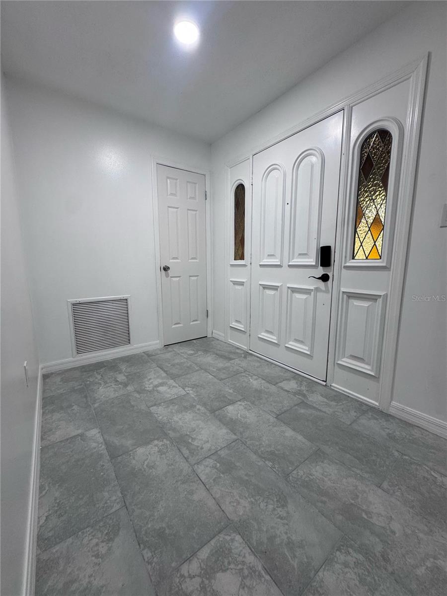 COUNTRY CLUB VIEW SUB - Residential