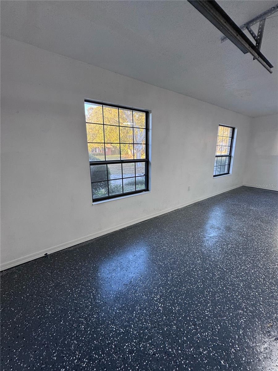 COUNTRY CLUB VIEW SUB - Residential