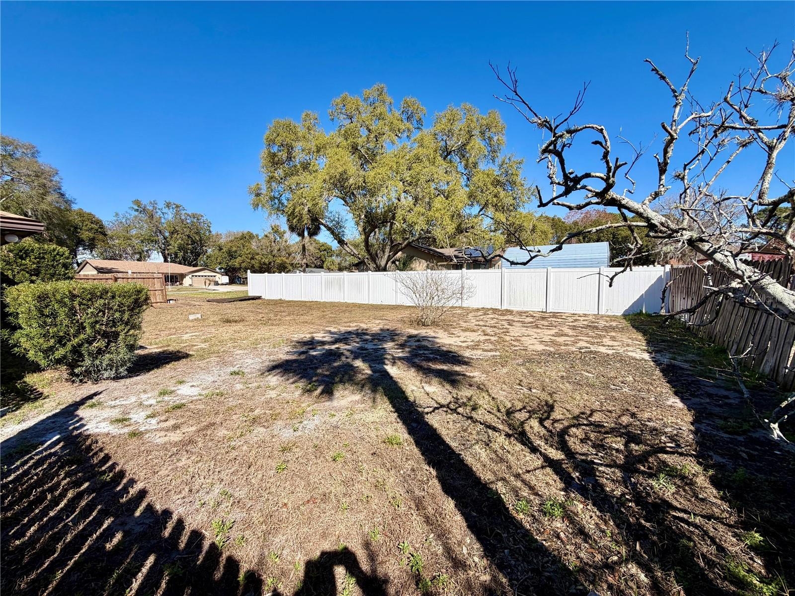 COUNTRY CLUB VIEW SUB - Residential