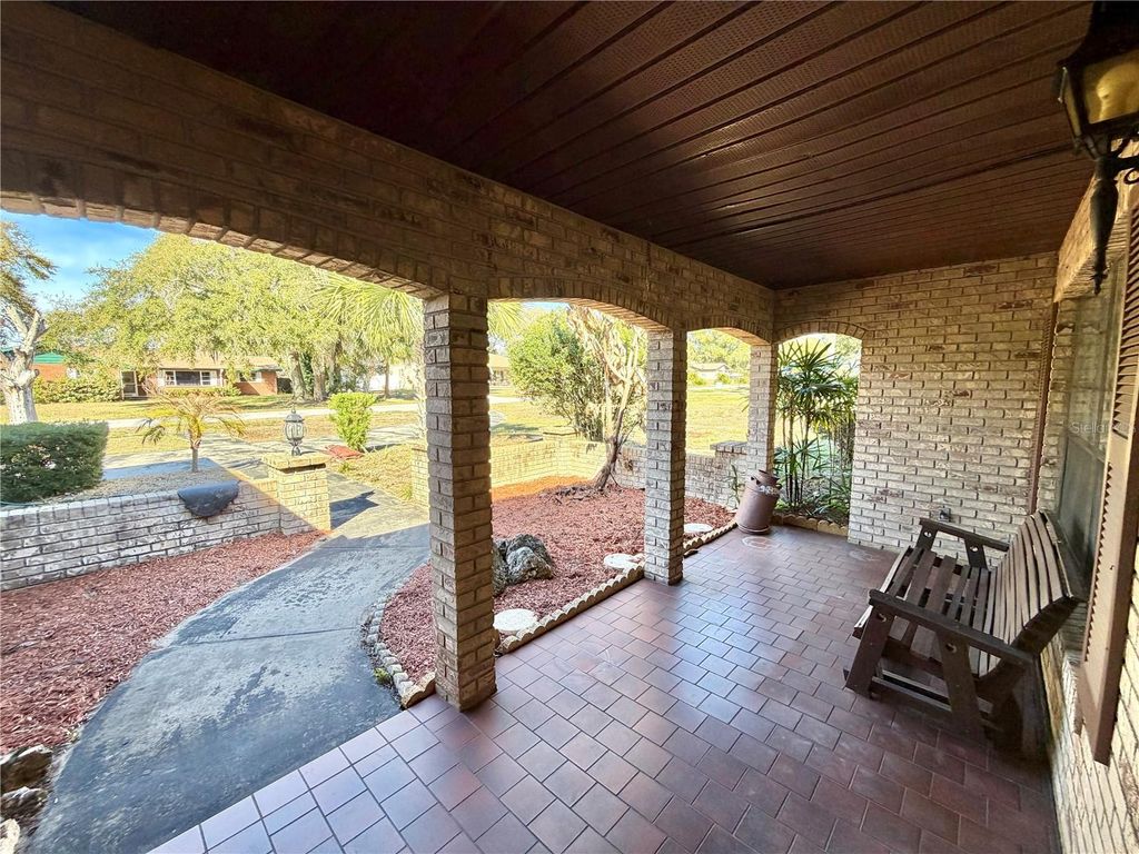 Photo of 9910 Canterbury Drive, Leesburg, FL 34788 (MLS # O6385487)