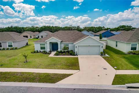 A home in WINTER HAVEN