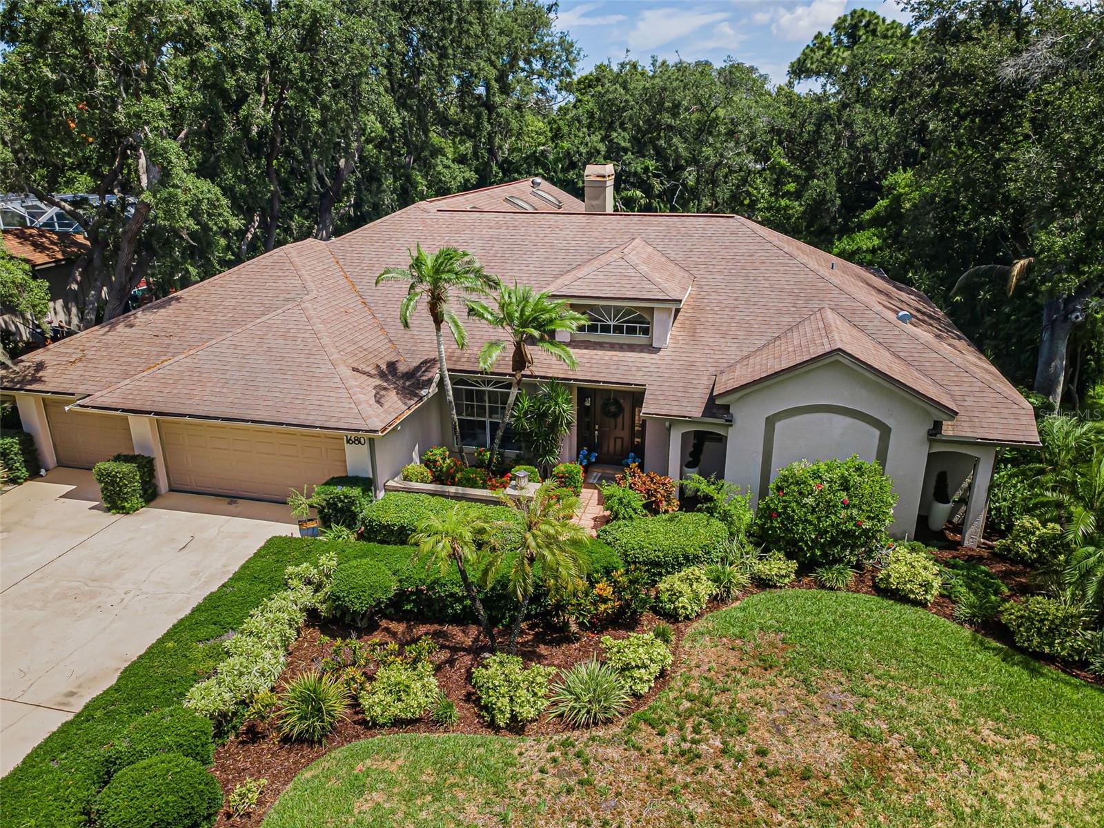 1680 SPARKLING COURT