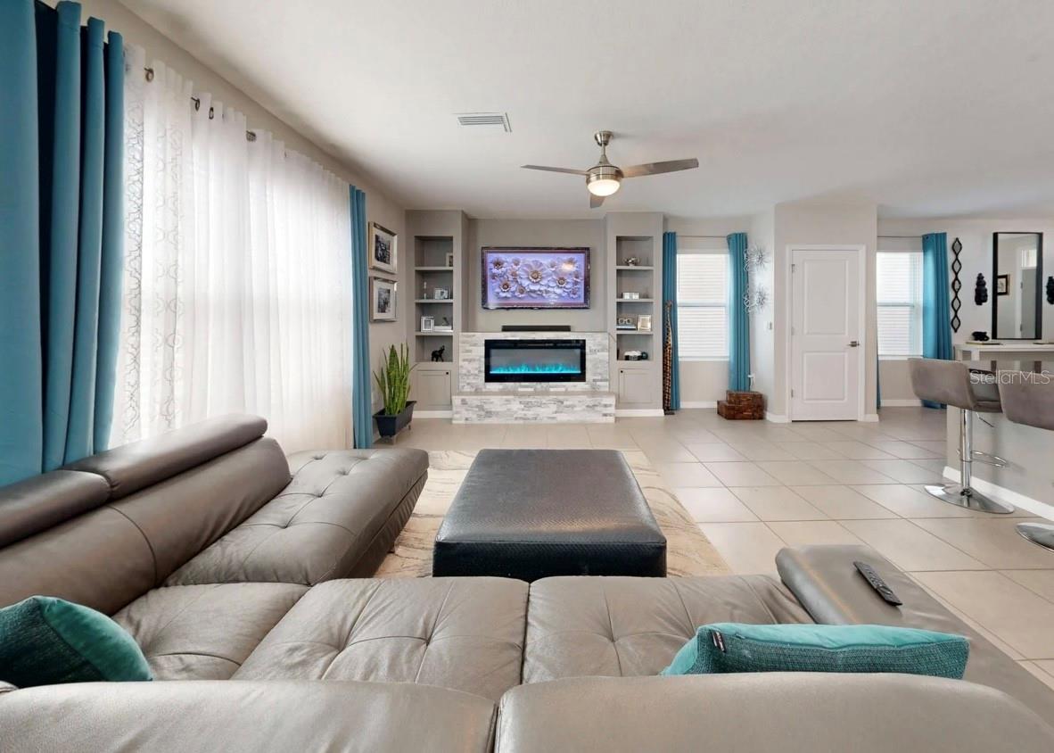 11117 LELAND GROVES DRIVE