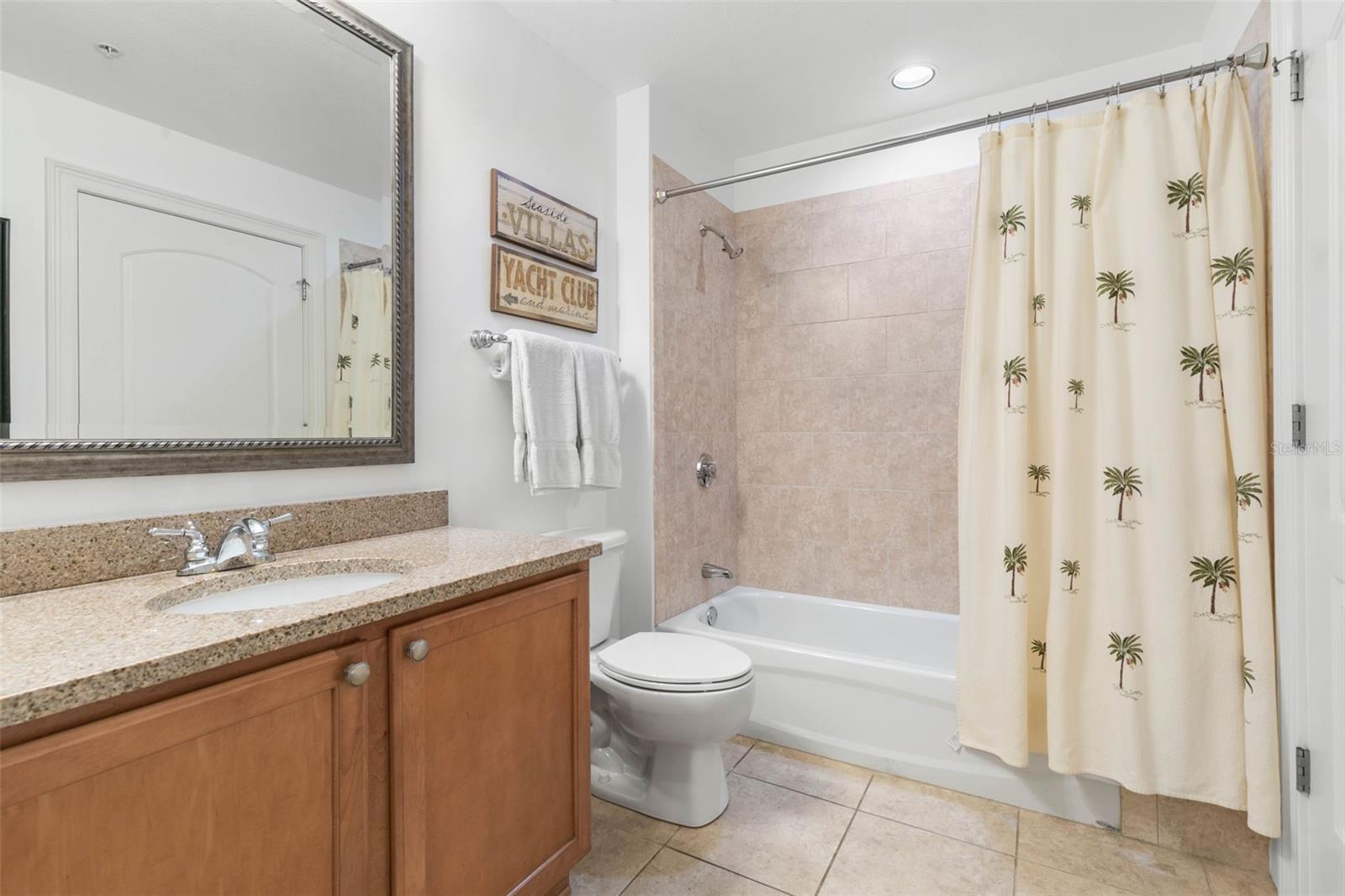 HARBOR VILLAGE MARINA - Residential