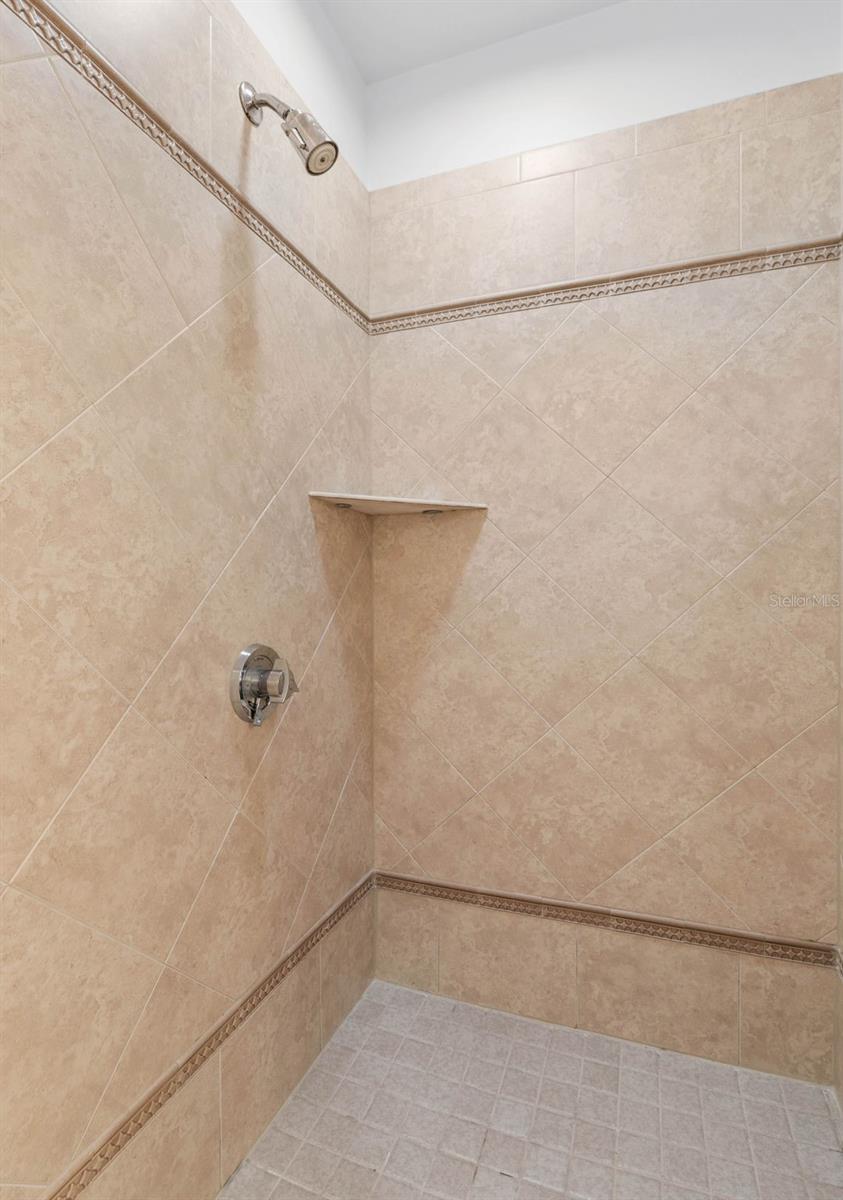 HARBOR VILLAGE MARINA - Residential