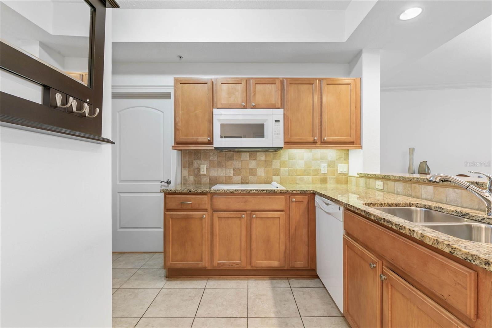 HARBOR VILLAGE MARINA - Residential