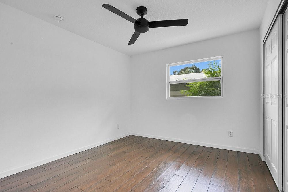 HOWELL BRANCH WOODS - Residential