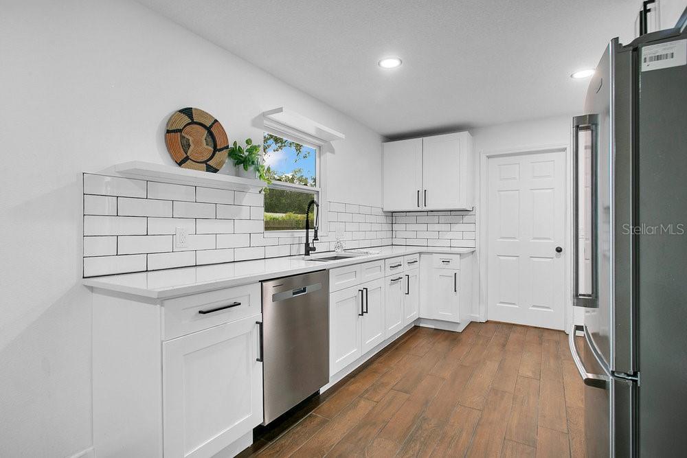 HOWELL BRANCH WOODS - Residential