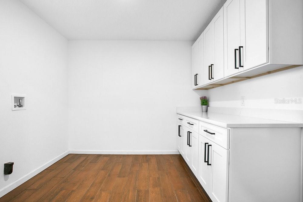 HOWELL BRANCH WOODS - Residential