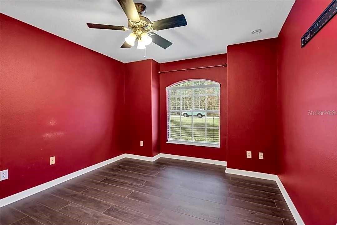 ROYAL HIGHLANDS - Residential