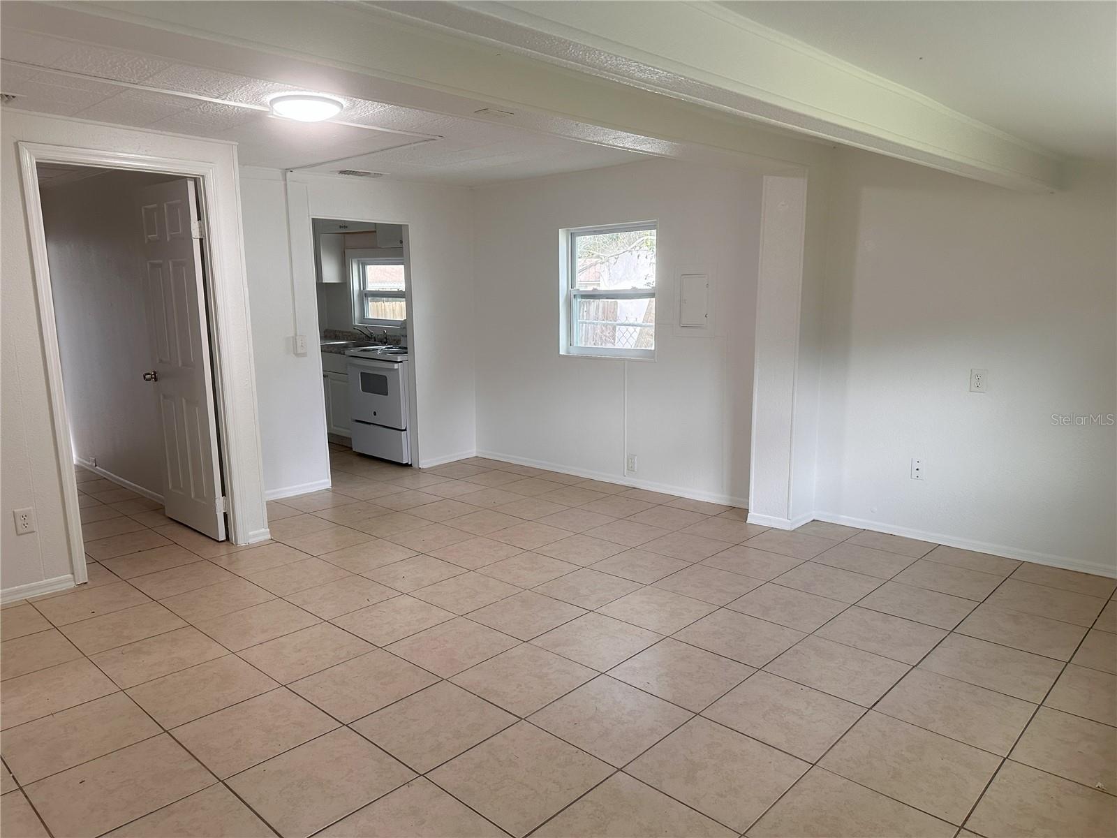 MOORES ADD - Residential Lease