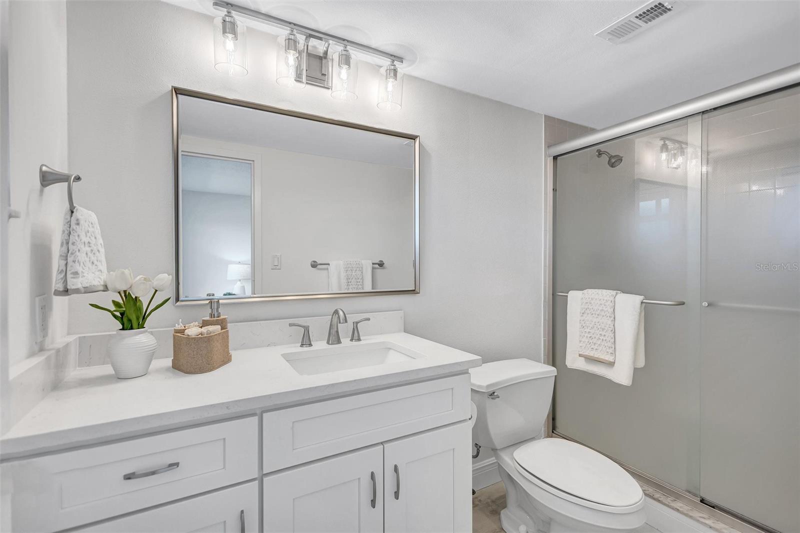 POINTE ON MIDNIGHT PASS - Residential