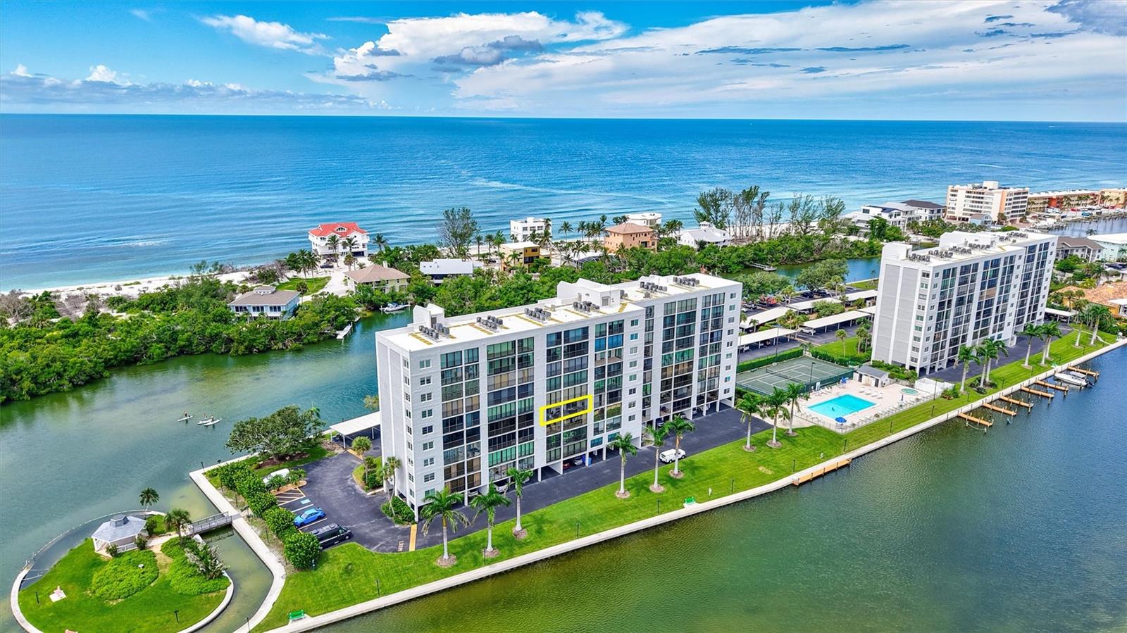 POINTE ON MIDNIGHT PASS - Residential