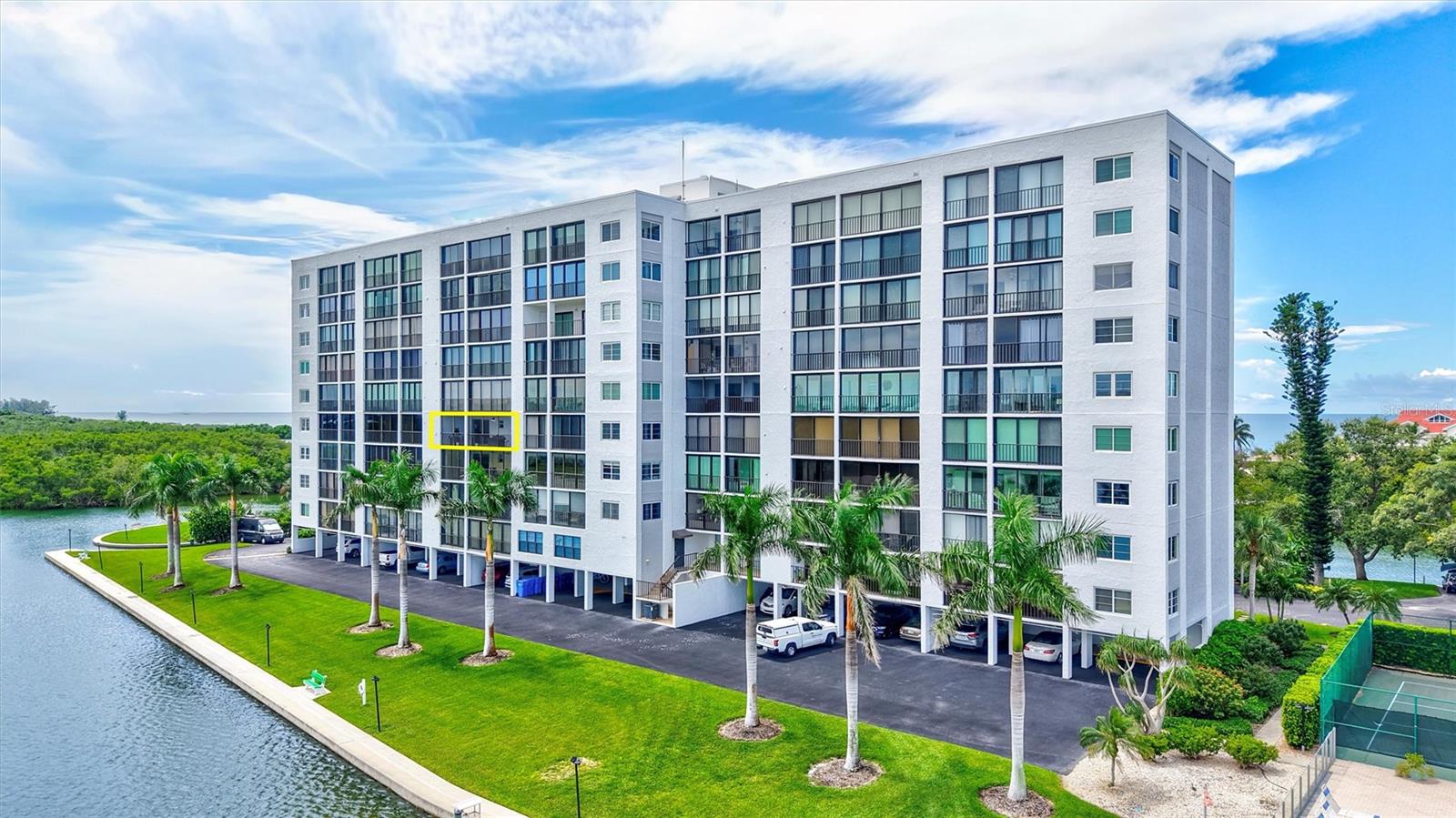 POINTE ON MIDNIGHT PASS - Residential