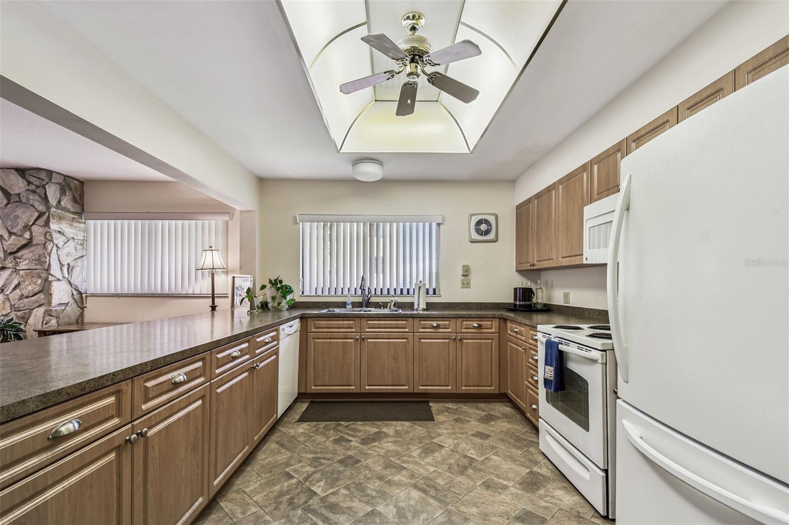 VILLAGE AT TIERRA VERDE CONDO - Residential