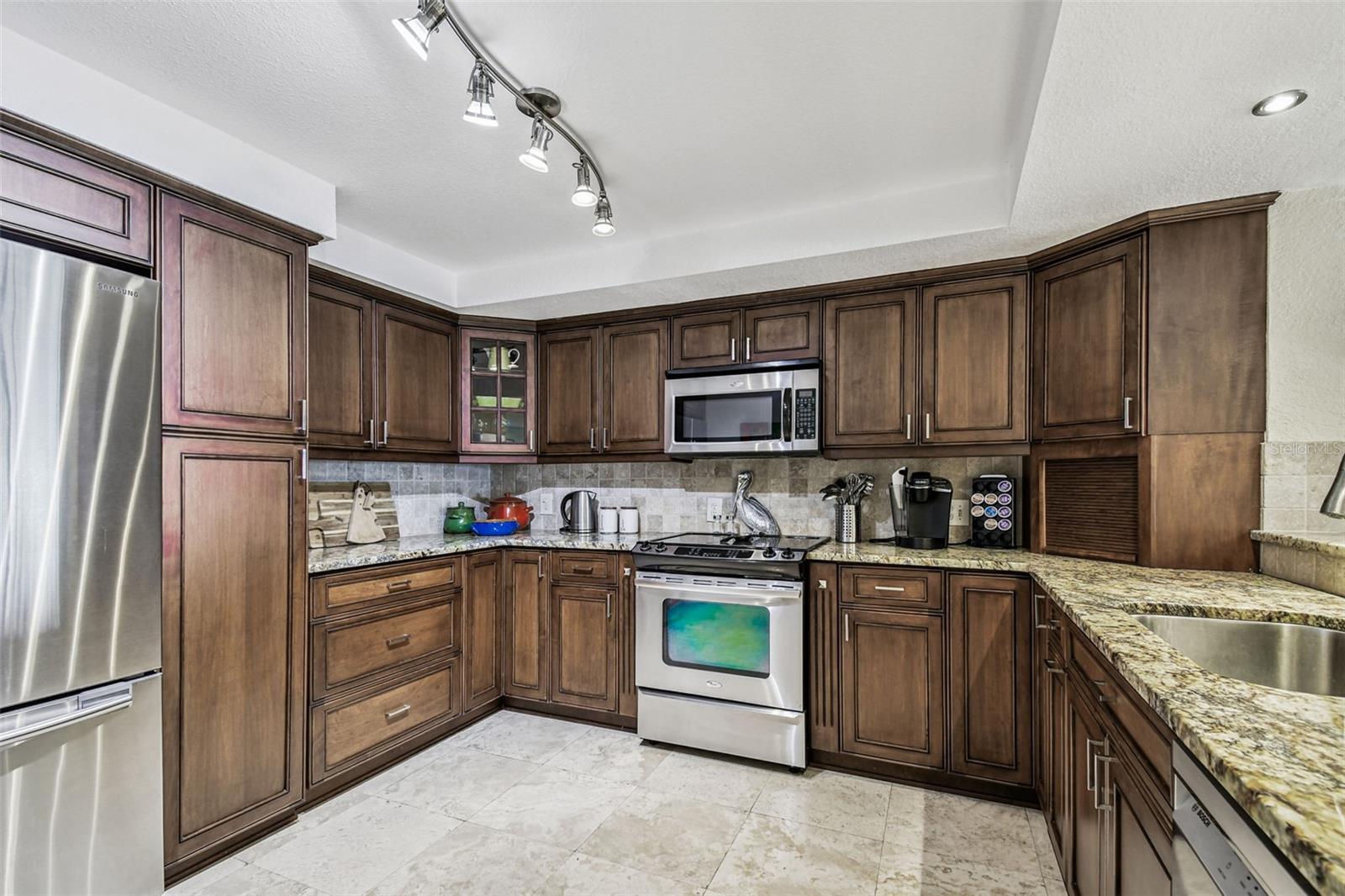 VILLAGE AT TIERRA VERDE CONDO - Residential