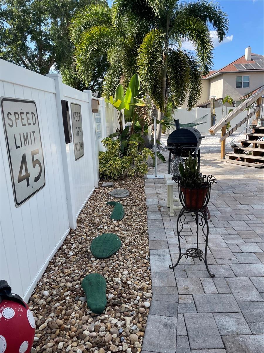 124 PALM PLACE