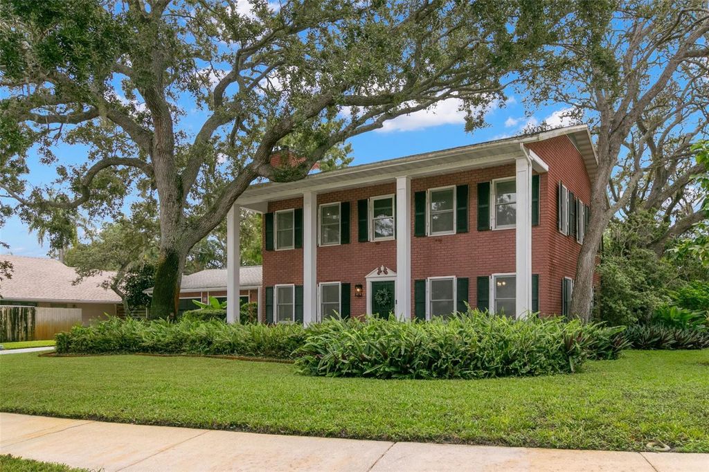 Photo of 11 Villa Ct, Safety Harbor, FL 34695 (MLS # TB8422990)