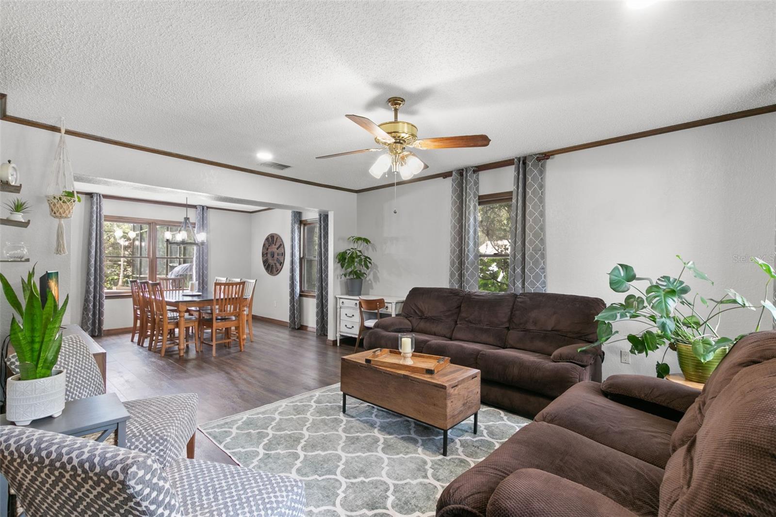 11 VILLA COURT COURT