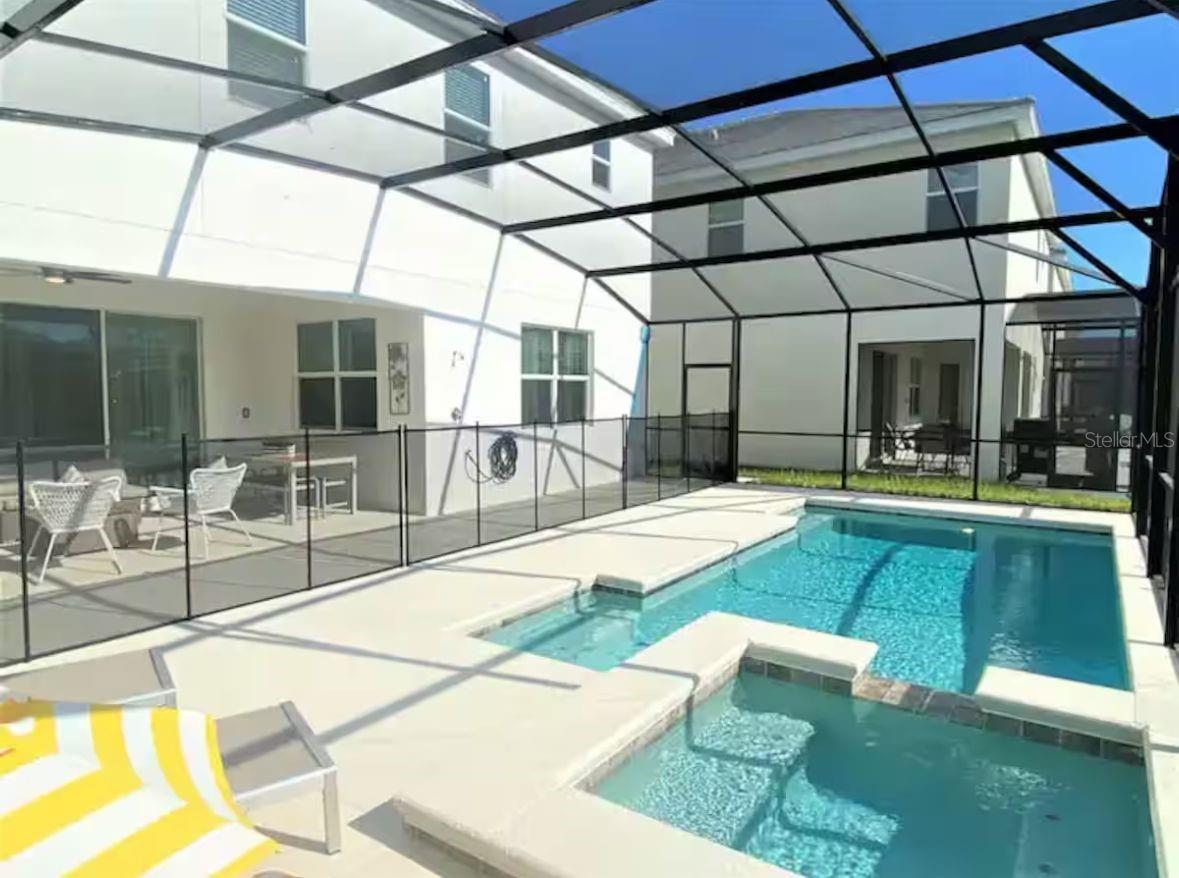 VERANDA PALMS PH 2B2-2C - Residential