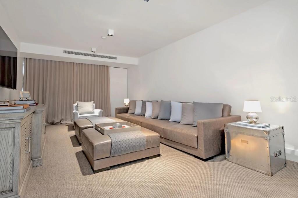 QUANTUM METROCENTER - Residential