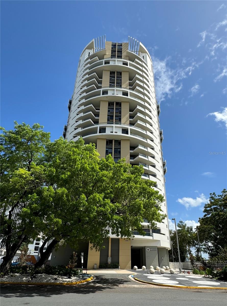 QUANTUM METROCENTER - Residential