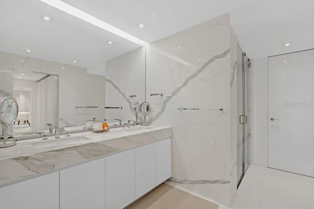 QUANTUM METROCENTER - Residential