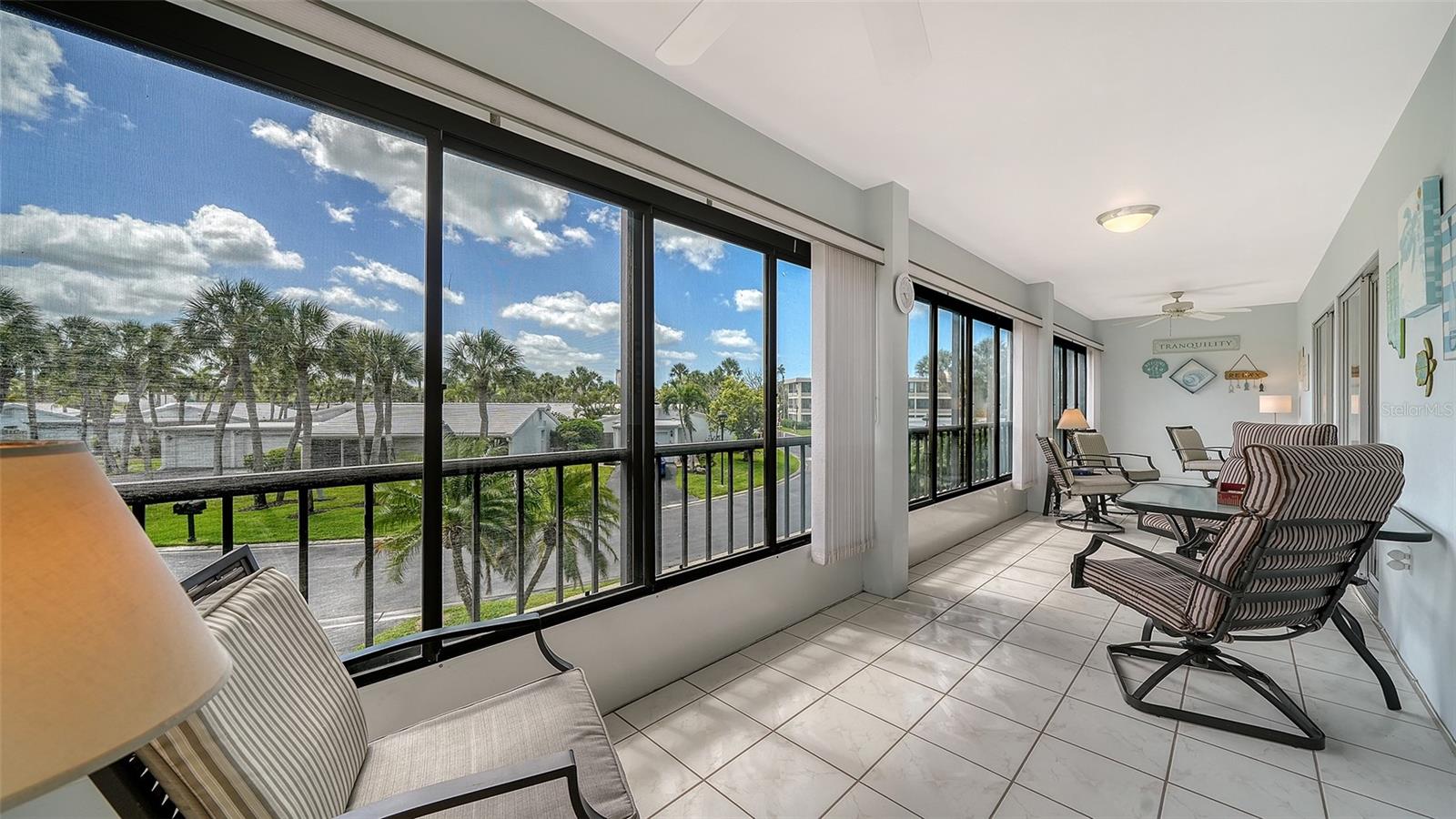 WHISPERING SANDS - Residential