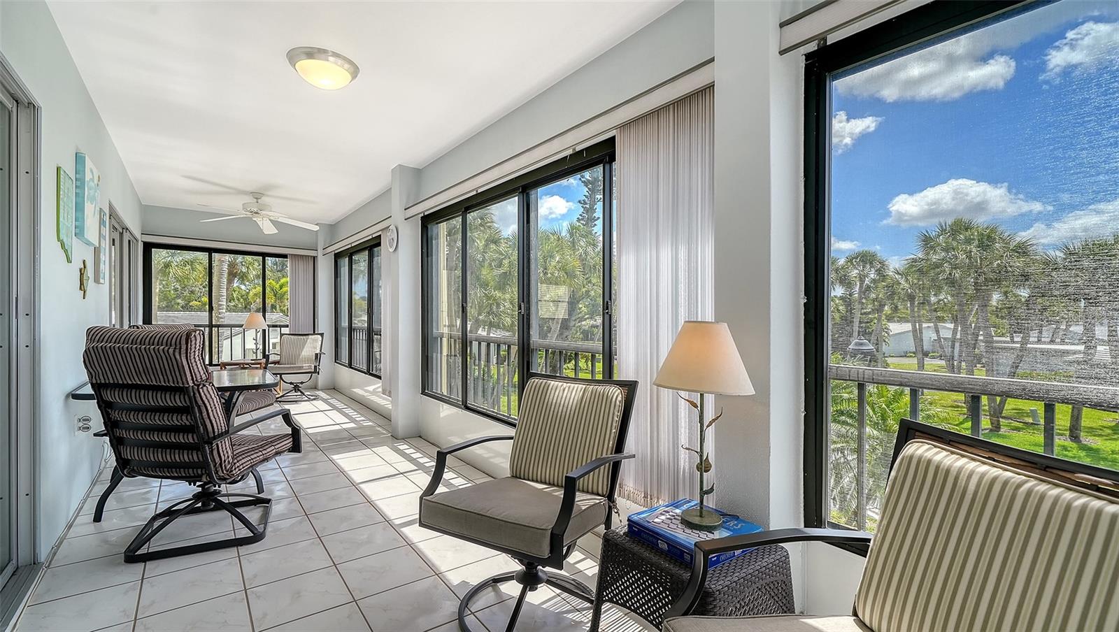 WHISPERING SANDS - Residential